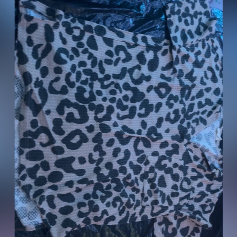 Small women’s cheetah print shirt
